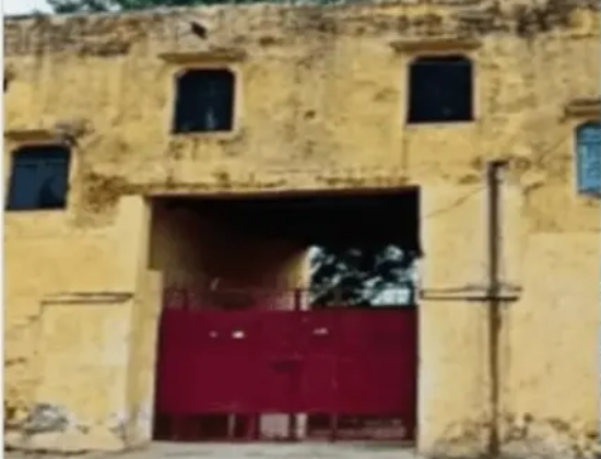 Islamist mob attack Gurukul with Hindus trapped inside; cry Islamic war cries [ Haryana, India ]