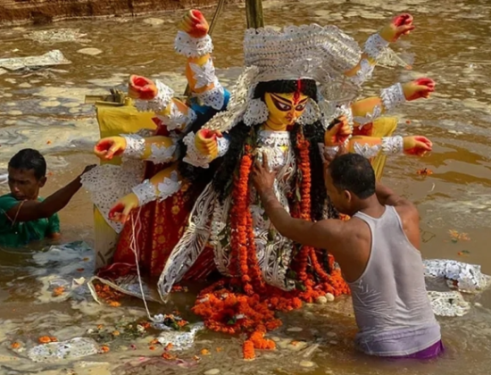 Stones pelted at Maa Durga procession; sacred idol & devotees injured [ Bihar, India ]